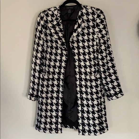 margaret frances Jackets & Blazers - Vintage Houndstooth Coat Size 6 (Make Me An Offer)